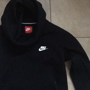 Nike Sweatshirt (NWOT) DONATING TOMORROW